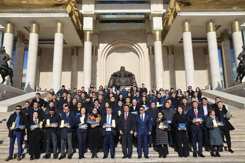 МОНГОЛ УЛСЫН 2023 ОНЫ ТОП-100 АЖ АХУЙН НЭГЖ ТОДОРЛОО